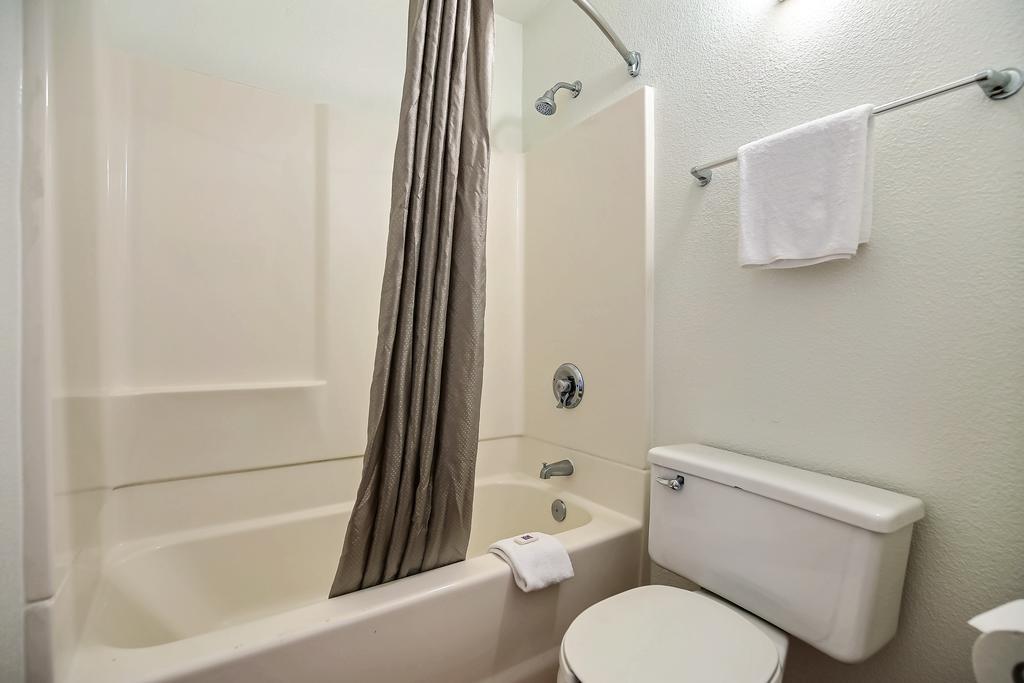 Motel 6-Oakland, Ca - Embarcadero Extérieur photo